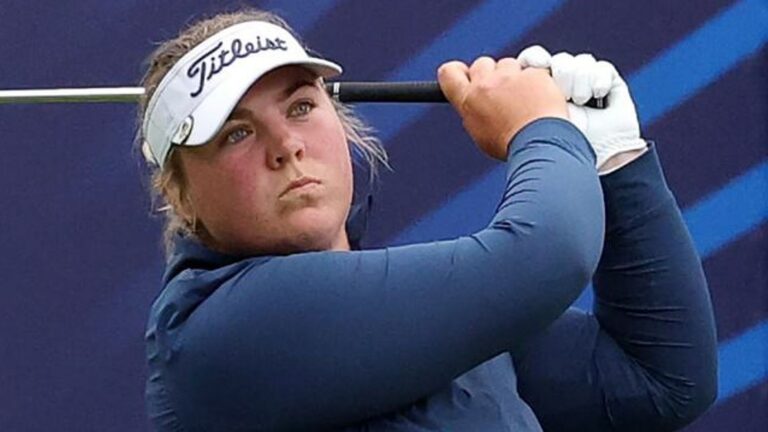 AIG Women’s Open LIVE! England’s Hewson leads with Woad in early action