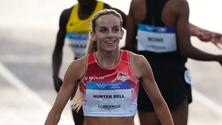 Hunter-Bell storms to 800m gold at Commonwealth Games