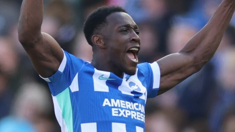 Welbeck to have Chelsea medical with Blues set to pay first fee for over-26 since 2022