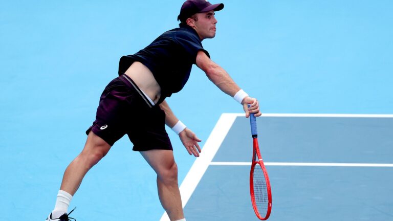 Fery loses in Cincinnati despite fightback vs De Minaur after rain delays