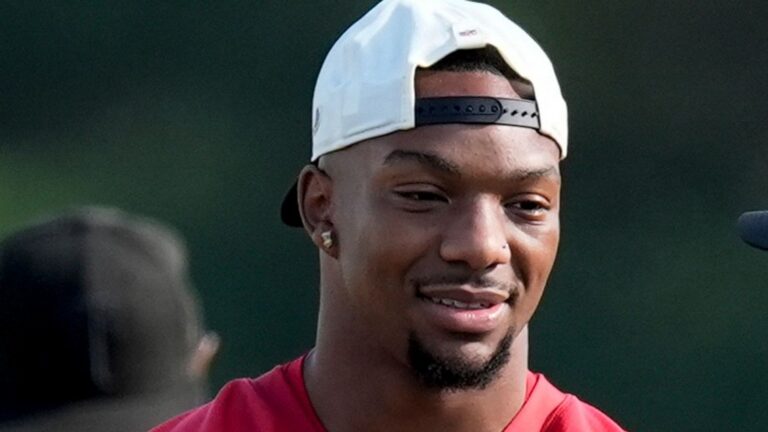 Falcons make Robinson highest-paid running back in NFL history