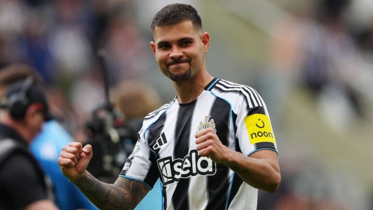 Where does Guimaraes fit in at Arsenal?