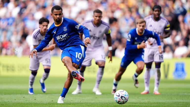 Everton hit three past wide open Newcastle LIVE!