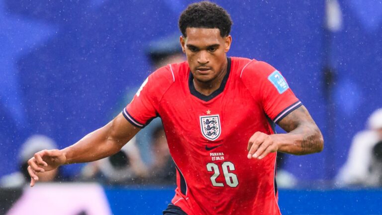 Arsenal in talks with Leverkusen over Quansah