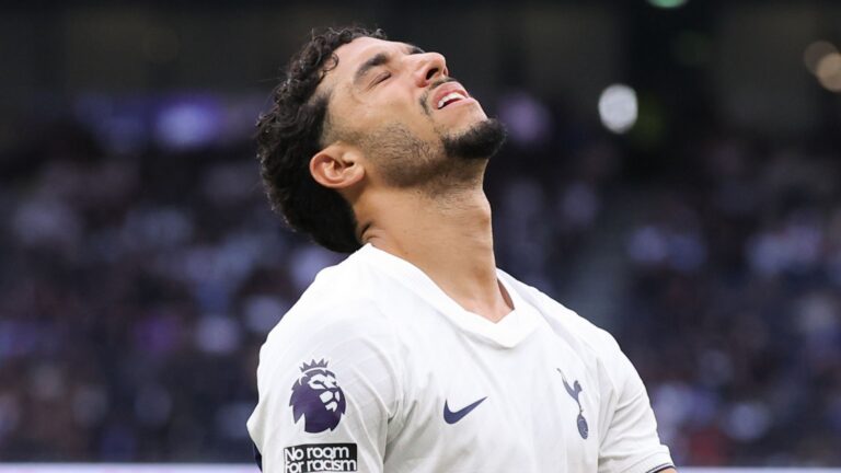 De Zerbi highlights biggest problem at Spurs as Carra slams ‘worst start’
