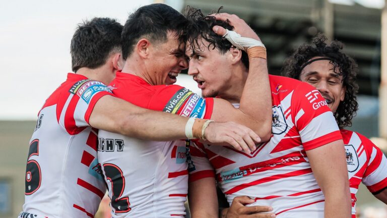 St Helens keep slim play-off hopes alive by stunning Wakefield