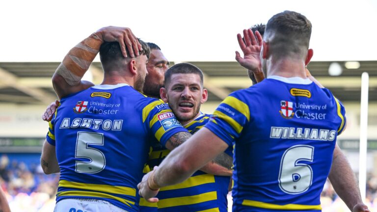 Warrington and Leeds win as Super League play-offs approach