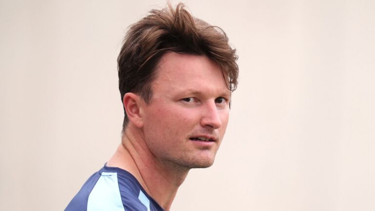 England batting first in opening T20 vs Sri Lanka as Donald debuts LIVE!
