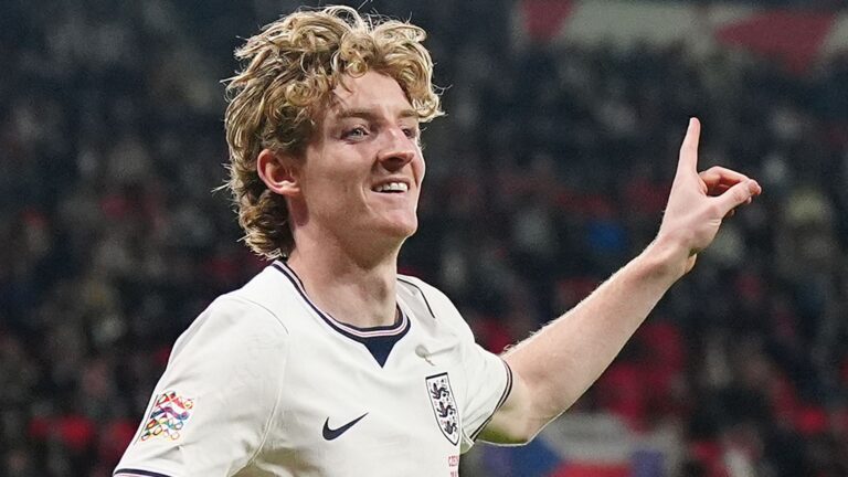 Gordon-inspired England seal much-needed win over Czech Republic