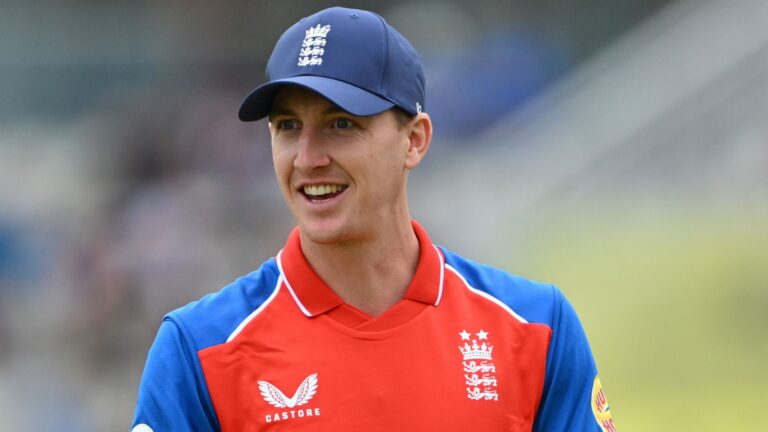 England bowl first aiming to win T20 series vs Sri Lanka in Cardiff LIVE!