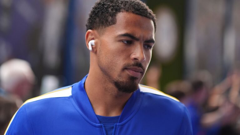Chelsea bring in Colwill & Gusto vs unchanged Hull LIVE!