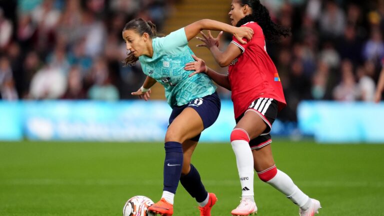 London City take early lead over Man Utd LIVE!