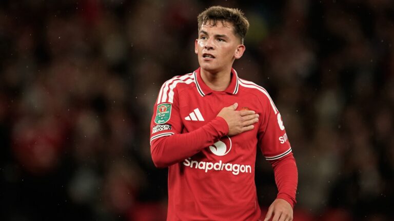 Two in two mins! Lacey and Mount strike for Man Utd vs Brighton LIVE!