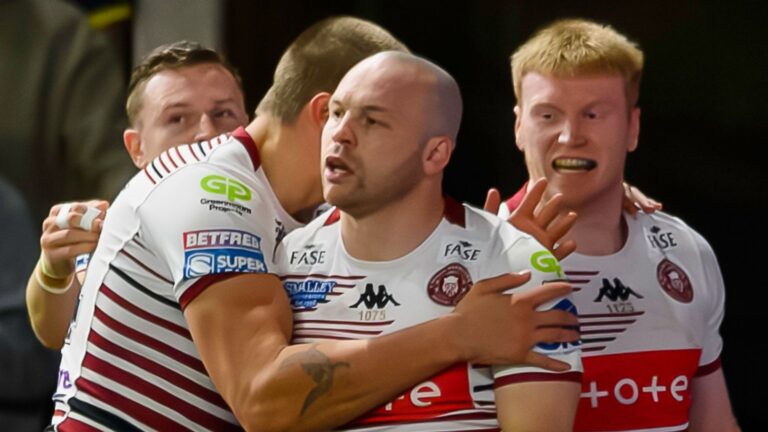 Super League LIVE! Wigan closing in on top spot against Leeds