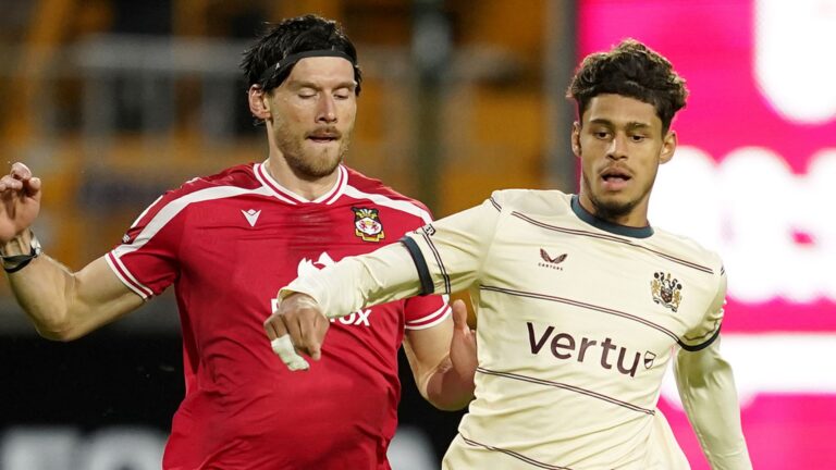 Bowen puts West Ham ahead again; Saints win – Championship LIVE!