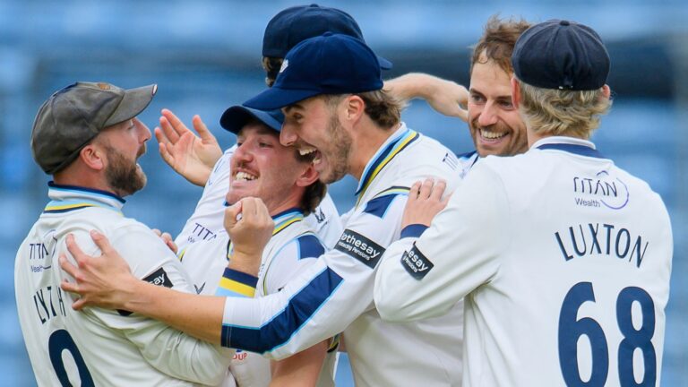 Somerset title hopes suffer major blow in Yorkshire defeat as Notts also lose